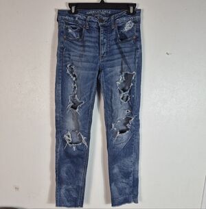 American Eagle Outfitters Stretxh Tomgirl Distressed Blue Jeans 4